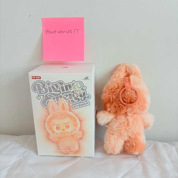 Pop Mart Big Into Energy Labubu Vinyl Plush - Happiness - Picture 3 of 9